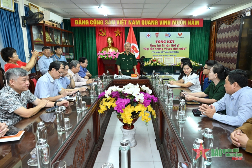 Hơn 1,8 tỷ đồng ủng hộ tri ân liệt sĩ “Gọi tên những vì sao đất nước”