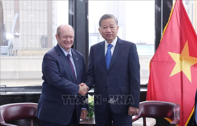 Tổng Bí thư, Chủ tịch nước Tô Lâm gặp Thượng nghị sĩ Chris Coons nhân dịp dự Đại hội đồng Liên hợp quốc Khóa 79

