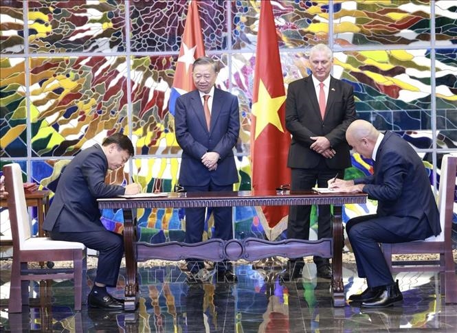 Lễ ký các văn kiện hợp tác Việt Nam - Cuba