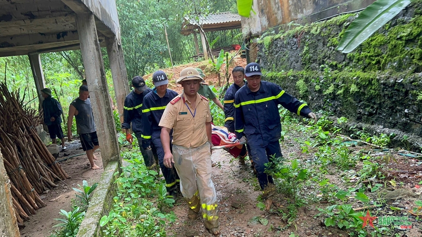 Vụ sạt lở tại Hà Giang: Đã có 2 người chết, 3 người mất tích, 6 người bị thương