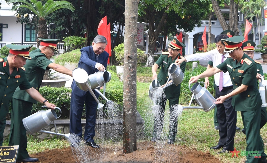 Tổng Bí thư, Chủ tịch nước Tô Lâm thăm và làm việc với Tổng cục II