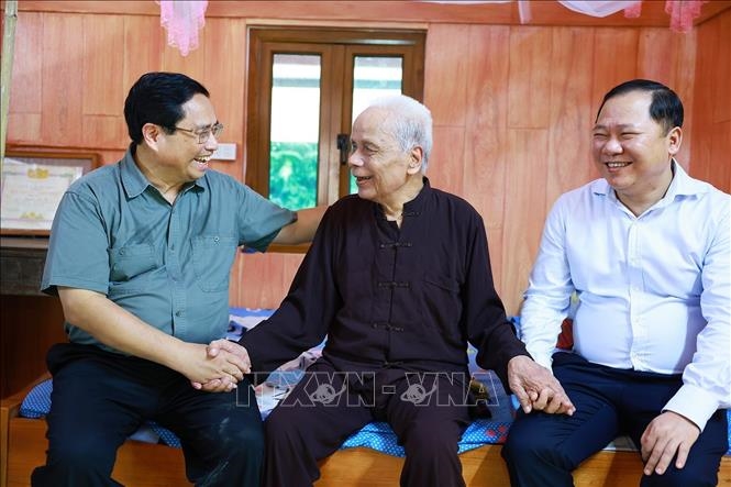 Thủ tướng Phạm Minh Chính: Tiếp tục lan tỏa phong trào chung tay xóa nhà tạm, nhà dột nát trên phạm vi cả nước