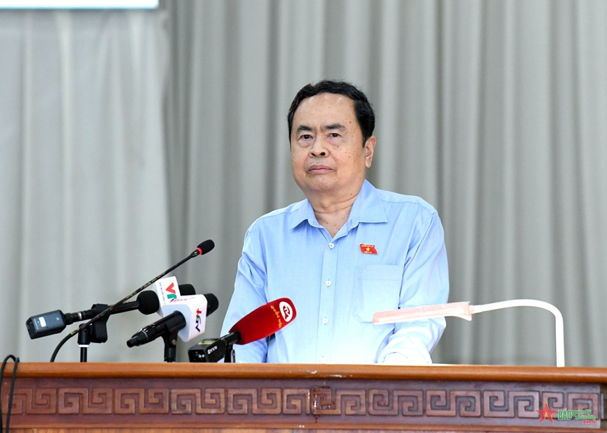 Chủ tịch Quốc hội Trần Thanh Mẫn tiếp xúc cử tri tỉnh Hậu Giang