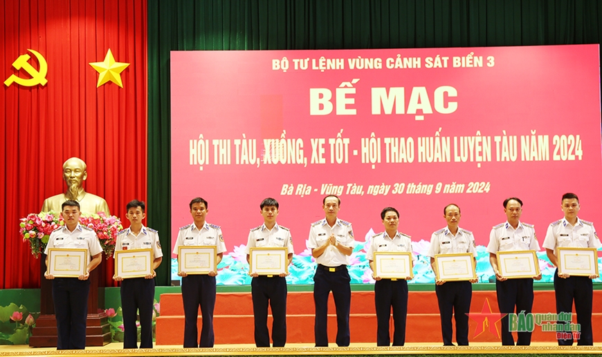 Bộ tư lệnh Vùng Cảnh sát biển 3 bế mạc hội thi tàu, xuồng, xe tốt và hội thao huấn luyện tàu