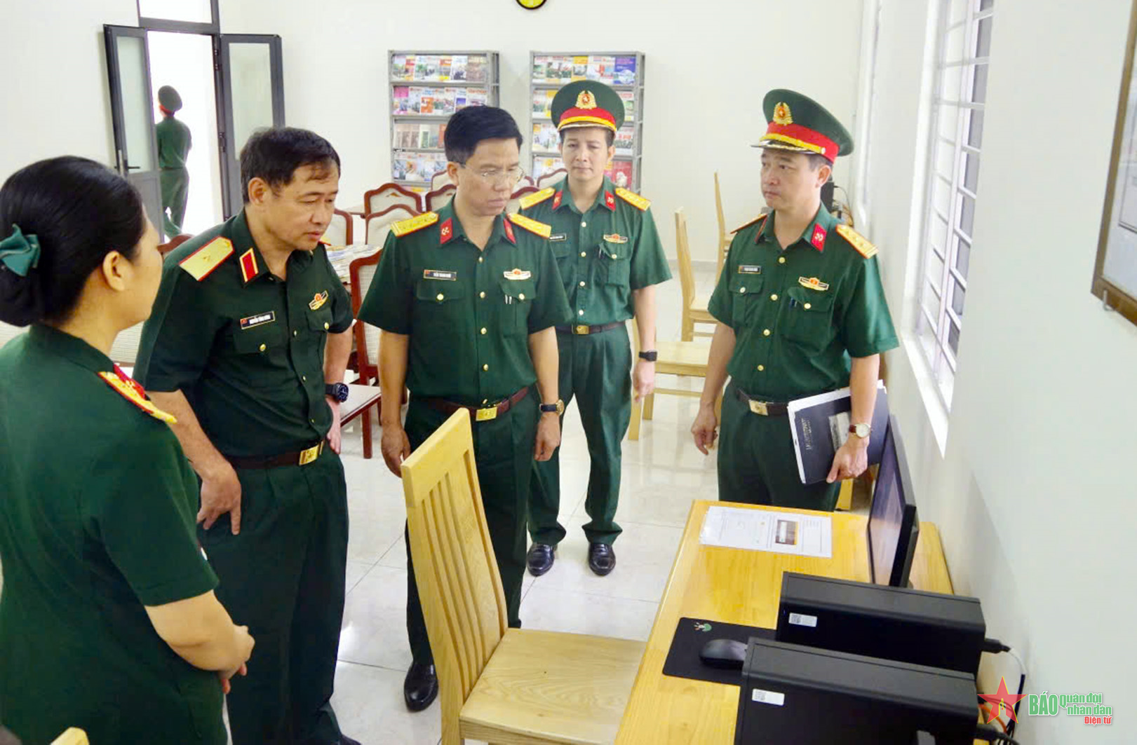Bộ Quốc phòng kiểm tra công tác chuyển đổi số tại Trường Sĩ quan Công binh
