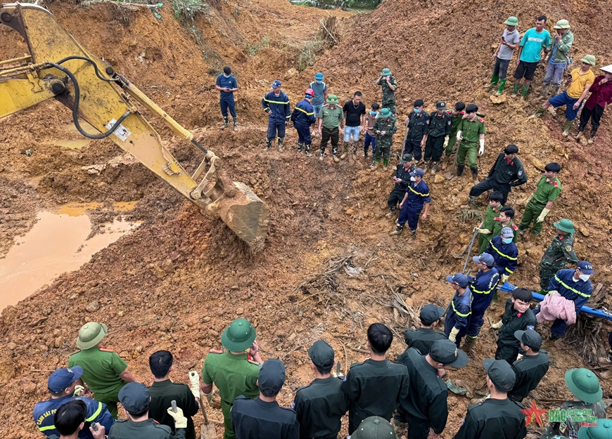 Tìm thấy thi thể nạn nhân tiếp theo trong vụ sạt ở đất tại Km49, Quốc lộ 2 (Hà Giang)