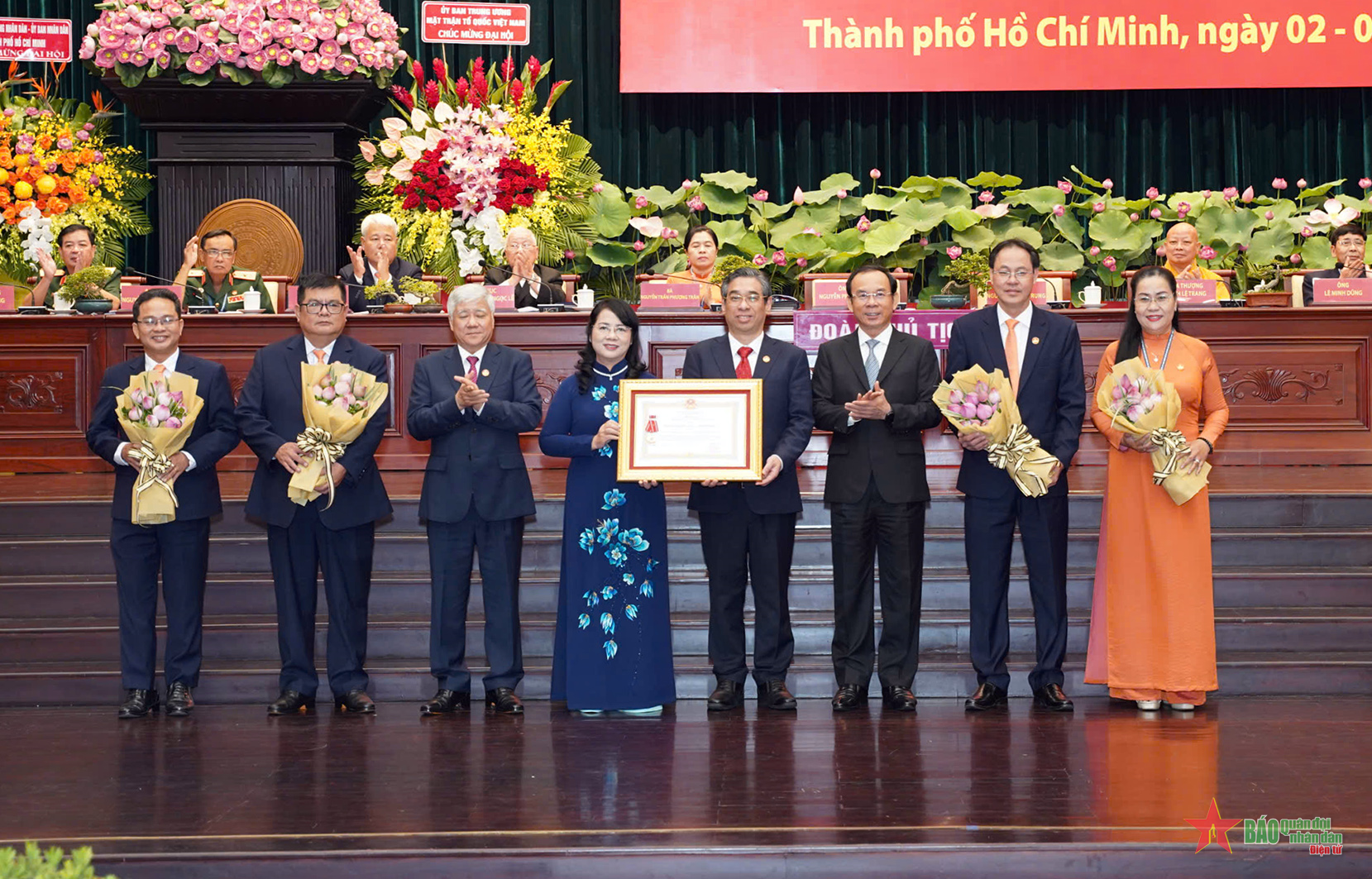 Ủy ban MTTQ Việt Nam TP Hồ Chí Minh đón nhận Huân chương Lao động hạng Ba