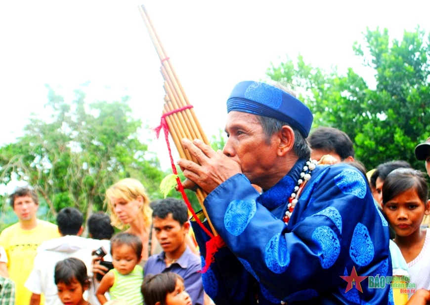 Chuyện về anh hùng Alăng Bảy bên dòng sông Kôn