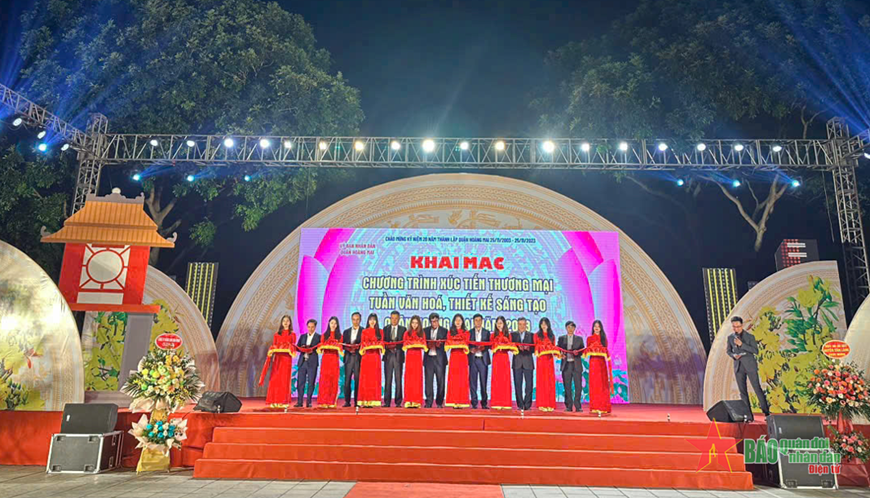 Nhiều hoạt động hấp dẫn tại Hội chợ mùa Thu Hoàng Mai 2024