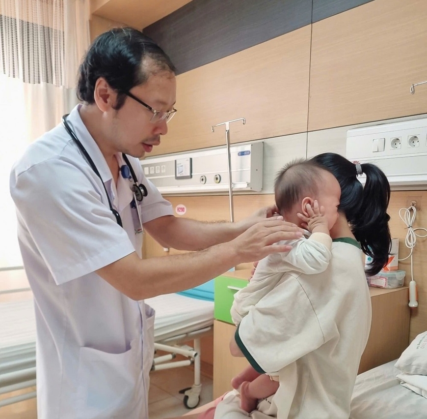 Bệnh viện Sản Nhi tỉnh Phú Thọ: Phẫu thuật thoát vị hoành kèm theo dị tật phổi biệt lập cho bé gái 9 tháng tuổi