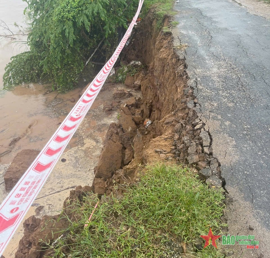 Nhìn lại hành trình 24 năm di dân vượt lũ - Bài 3: Từ kinh nghiệm vượt lũ đến lời giải ứng phó sạt lở (Tiếp theo và hết)