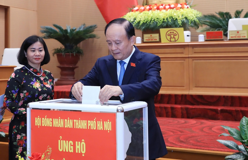 Khai mạc Kỳ họp thứ mười tám, Hội đồng nhân dân TP Hà Nội, khóa XVI