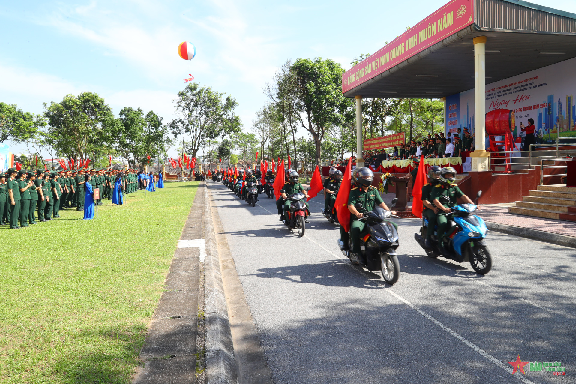 Sôi nổi Ngày hội “Thanh niên Quân đội với văn hóa giao thông”