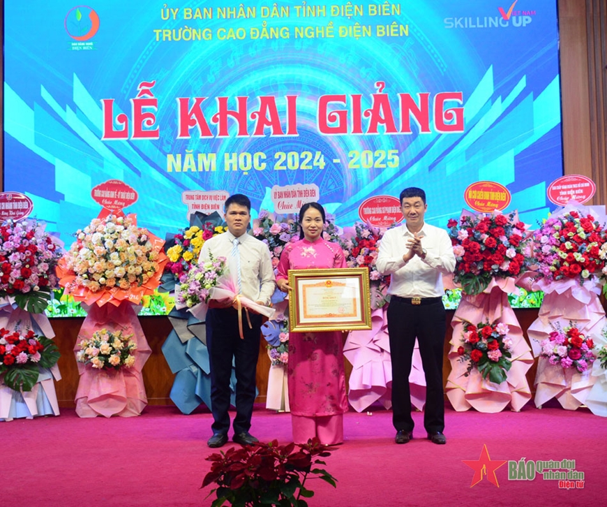 Trường Cao đẳng nghề Điện Biên khai giảng năm học mới