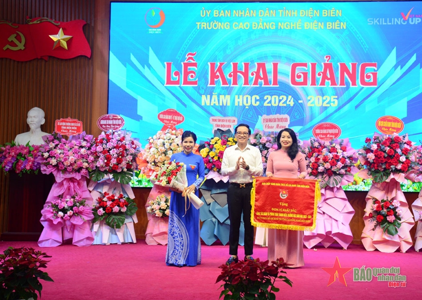 Trường Cao đẳng nghề Điện Biên khai giảng năm học mới