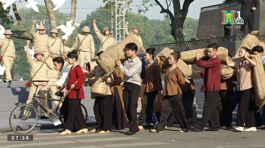 Hùng tráng “Ngày hội Văn hóa vì hòa bình” chào mừng kỷ niệm 70 năm Ngày Giải phóng Thủ đô