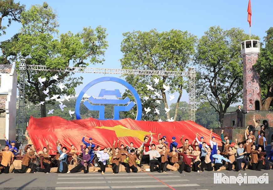 Hùng tráng “Ngày hội Văn hóa vì hòa bình” chào mừng kỷ niệm 70 năm Ngày Giải phóng Thủ đô