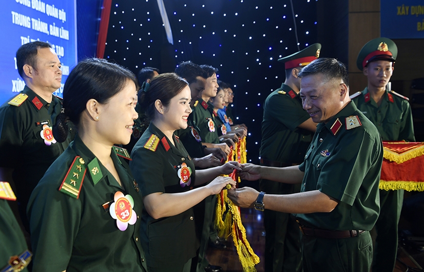 Khai mạc Hội thi Chủ tịch công đoàn cơ sở giỏi cấp toàn quân