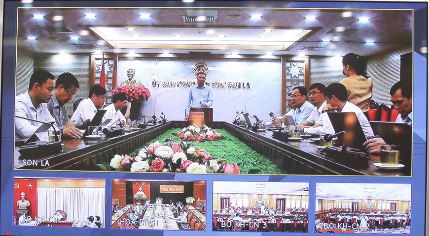 Bộ trưởng Bộ Khoa học và Công nghệ Huỳnh Thành Đạt làm việc trực tuyến với tỉnh Sơn La và Hòa Bình