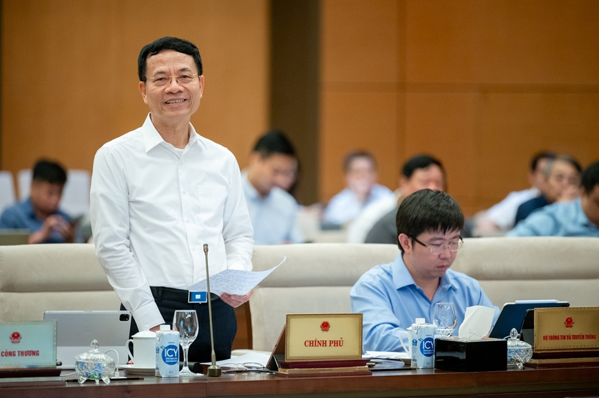 Cần có quy định để hạn chế rủi ro của trí tuệ nhân tạo