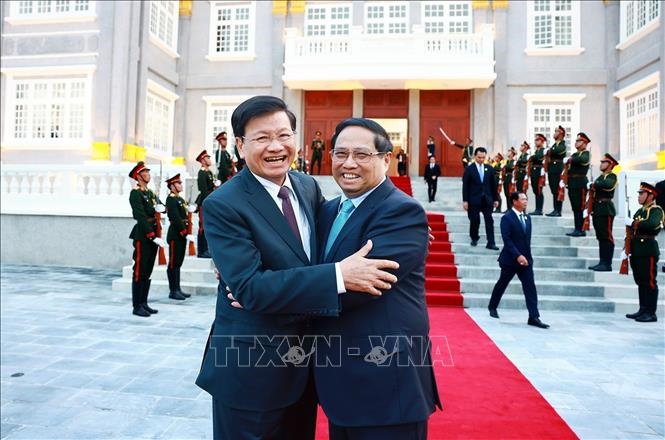 Thủ tướng Phạm Minh Chính hội kiến Tổng Bí thư, Chủ tịch nước Lào