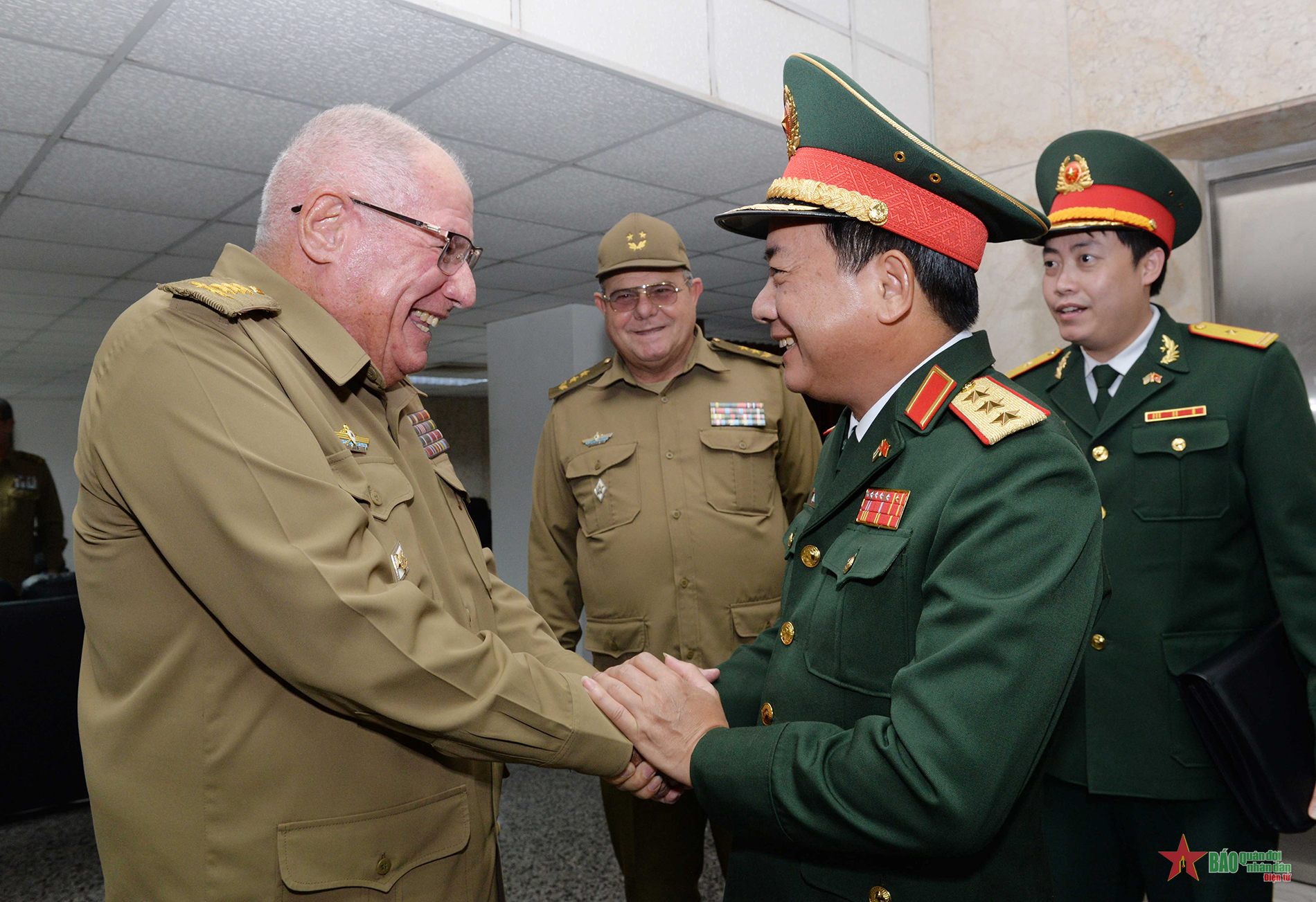 Thượng tướng Trịnh Văn Quyết tiếp tục các hoạt động trong chuyến thăm chính thức Cuba