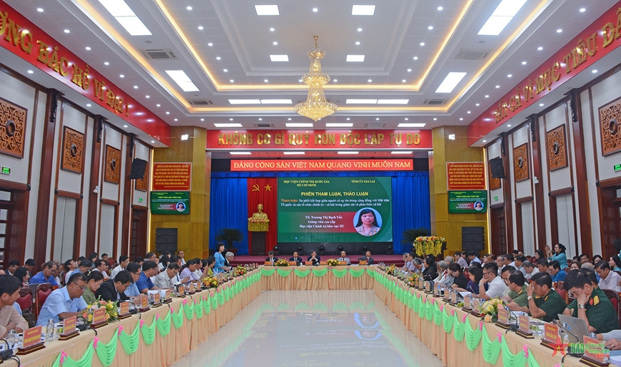 Phát huy vai trò của người có uy tín trong xây dựng Đảng và hệ thống chính trị cơ sở