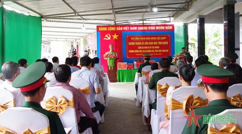 Trung tướng Phạm Trường Sơn dự Lễ khánh thành và bàn giao Nhà tình nghĩa tặng thân nhân liệt sĩ