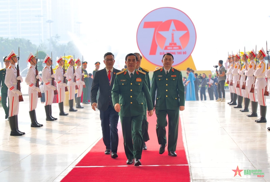 Tổ chức trọng thể Lễ kỷ niệm 70 năm Ngày Giải phóng Thủ đô