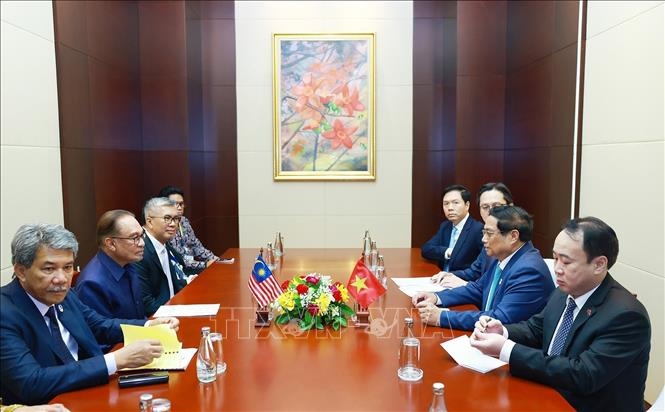 Hội nghị Cấp cao ASEAN: Thủ tướng Phạm Minh Chính gặp Thủ tướng Canada, hội kiến Thủ tướng Malaysia
