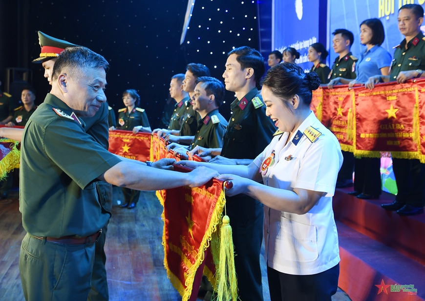 Bế mạc Hội thi Chủ tịch công đoàn cơ sở giỏi cấp toàn quân năm 2024