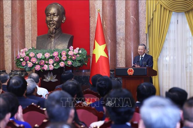 Tổng Bí thư, Chủ tịch nước Tô Lâm gặp mặt các doanh nhân tiêu biểu