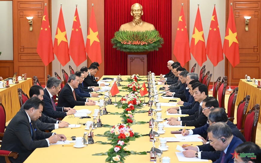 Tổng Bí thư, Chủ tịch nước Tô Lâm hội kiến với Thủ tướng Trung Quốc Lý Cường