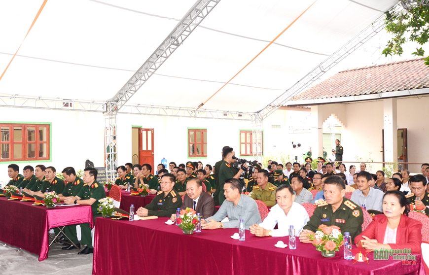 Khai mạc hoạt động khám, chữa bệnh miễn phí cho nhân dân Lào