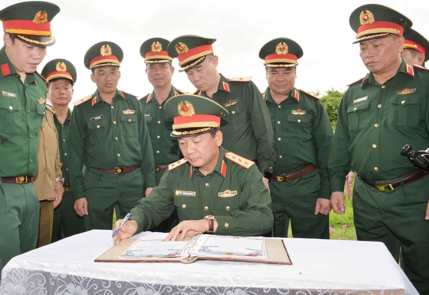 Một số hình ảnh hoạt động của Thượng tướng Trịnh Văn Quyết và đoàn đại biểu chính trị cấp cao Quân đội nhân dân Việt Nam tại Cuba