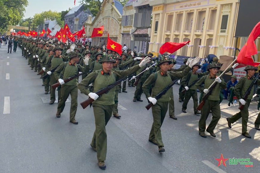 Hà Nội ngày giải phóng qua hồi ức của đạo diễn Roman Karmen