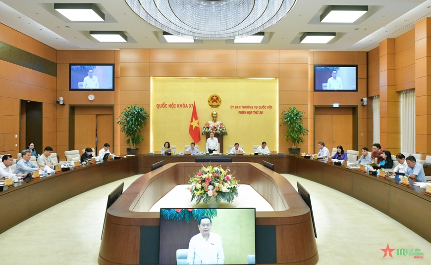 Chủ tịch Quốc hội Trần Thanh Mẫn: Nâng cao tính chuyên nghiệp, chất lượng trong công tác xây dựng pháp luật