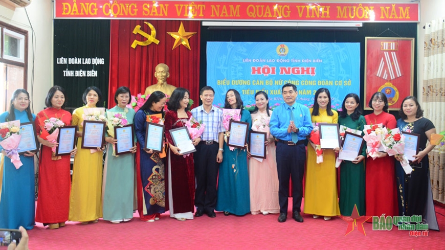 Điện Biên khen thưởng gần 50 nữ cán bộ công đoàn cơ sở tiêu biểu xuất sắc
