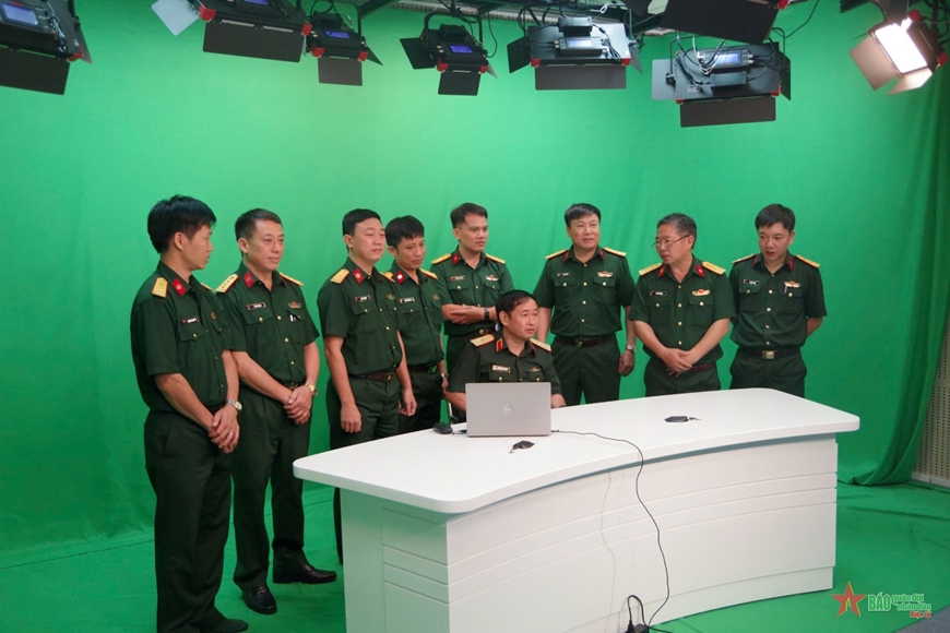 Bộ Quốc phòng kiểm tra công tác chuyển đổi số các nhà trường Quân đội tại Khánh Hòa