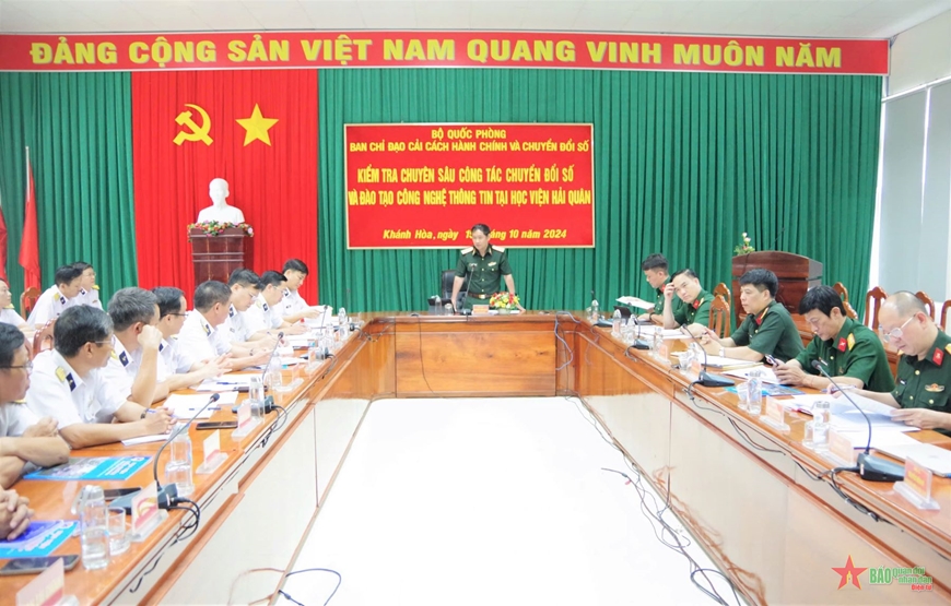 Bộ Quốc phòng kiểm tra công tác chuyển đổi số các nhà trường Quân đội tại Khánh Hòa