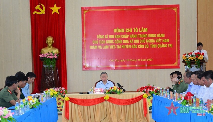 Tổng Bí thư, Chủ tịch nước Tô Lâm thăm, làm việc tại huyện đảo Cồn Cỏ (Quảng Trị)