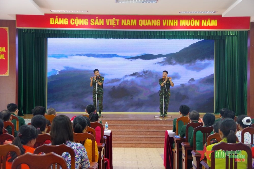 Trường Sĩ quan Thông tin gặp mặt kỷ niệm 94 năm Ngày thành lập Hội Liên hiệp Phụ nữ Việt Nam