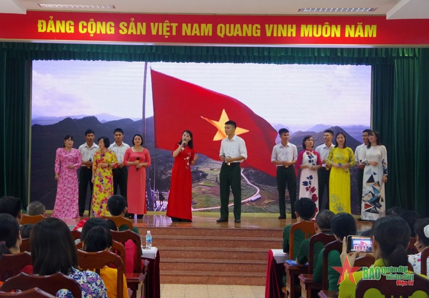 Trường Sĩ quan Thông tin gặp mặt kỷ niệm 94 năm Ngày thành lập Hội Liên hiệp Phụ nữ Việt Nam