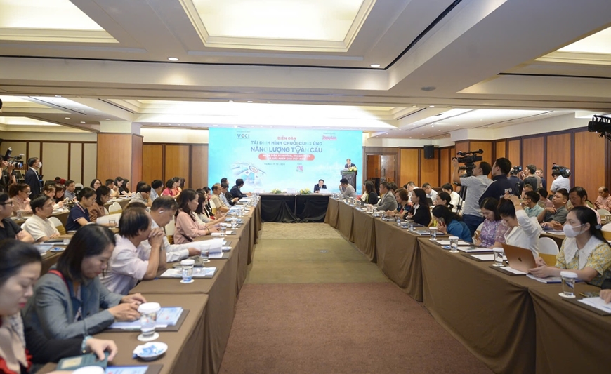Tái định hình chuỗi cung ứng năng lượng toàn cầu