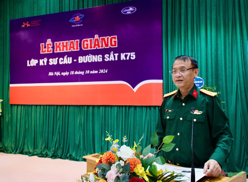 Khai giảng Lớp Kỹ sư Cầu - Đường sắt cho 50 cán bộ, nhân viên Tổng Công ty 319