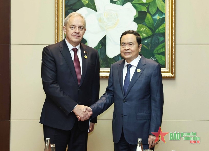 Chủ tịch Quốc hội Trần Thanh Mẫn gặp Chủ tịch Viện Đại biểu Quốc hội Belarus