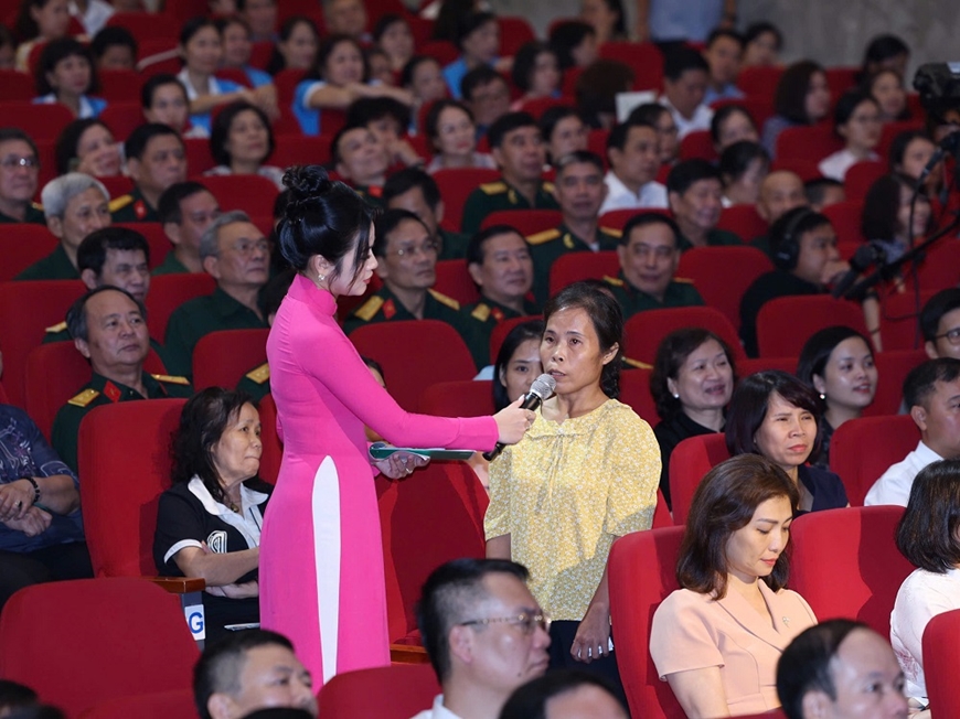 Hỗ trợ người nghèo bằng nhiều nguồn lực và cách làm thiết thực