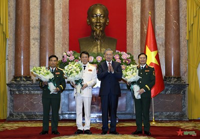 View - 	Thăng quân hàm Đại tướng đối với đồng chí Nguyễn Tân Cương