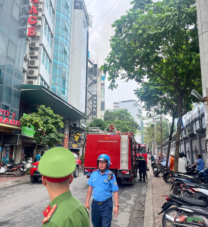 Hà Nội: Cháy nhà nghỉ ở Mỹ Đình