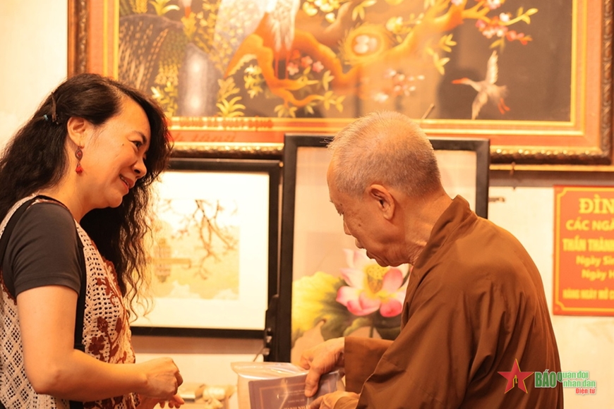 Tour nghệ thuật khơi dậy sức sống không gian di sản trong khu Phố cổ Hà Nội